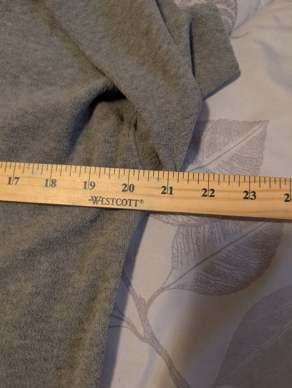 Lululemon Women's Gray Cowl Neck Pullover Sweatshirt Size 4 Soft Cozy Long Sleev - Picture 3 of 7